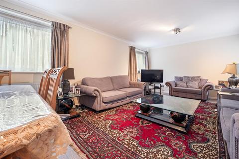 3 bedroom house for sale, Hillcrest Road, Ealing