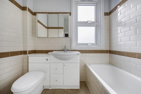 2c Bradley Gardens, London, W13 8HF