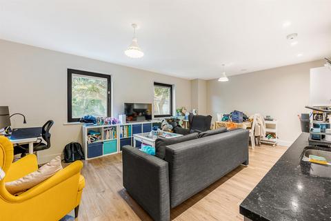 3, Tunstall Court Northcote Avenue, London, W5 3BS