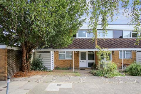 3 bedroom end of terrace house for sale, The Knoll, London