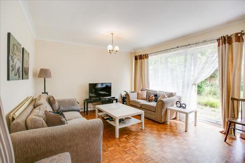 3 bedroom end of terrace house for sale, The Knoll, London