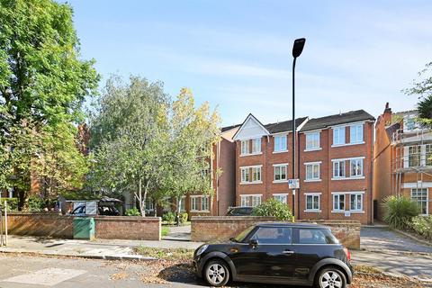 1 bedroom ground floor flat for sale, 33 Blakesley Avenue, Ealing