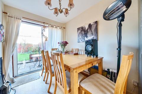 3 bedroom end of terrace house for sale, Woking,  Surrey,  GU22