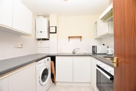 1 bedroom apartment to rent, HOCKLIFFE STREET - RETIREMENT APARTMENT