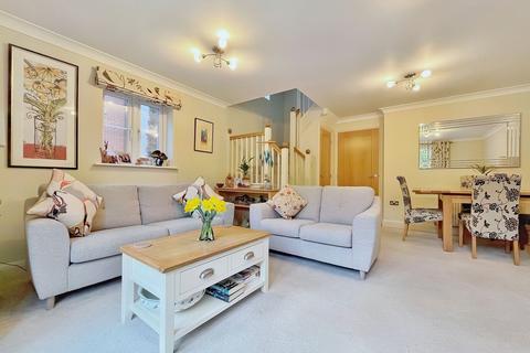 4 Amey Close, Sutton Courtenay, Abingdon, OX14 4LW