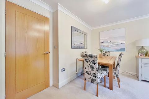 4 Amey Close, Sutton Courtenay, Abingdon, OX14 4LW