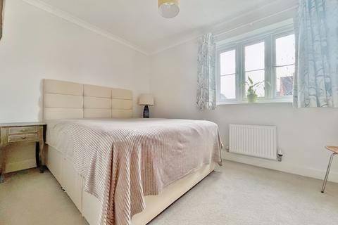 4 Amey Close, Sutton Courtenay, Abingdon, OX14 4LW