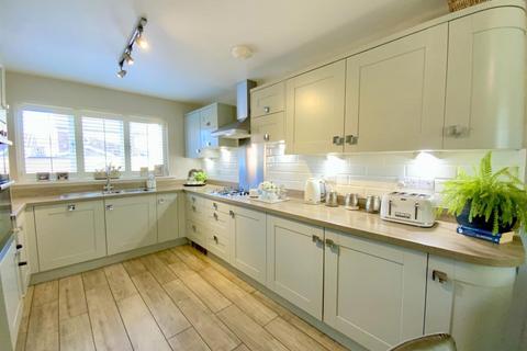 5 Bellflower Road, Grimsby, DN33 3AZ