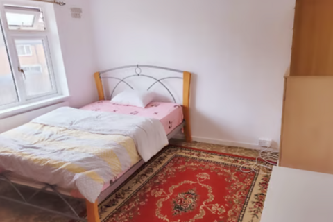 3 bedroom house of multiple occupation to rent, Dillon Road, Leicester LE3