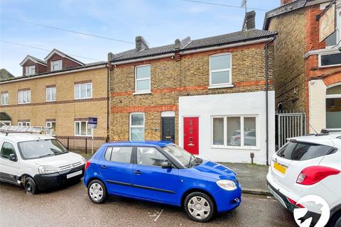 3 bedroom end of terrace house to rent, Cossack Street, Rochester, Kent, ME1