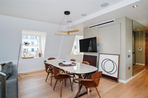 4 bedroom penthouse for sale, Essex Street, London