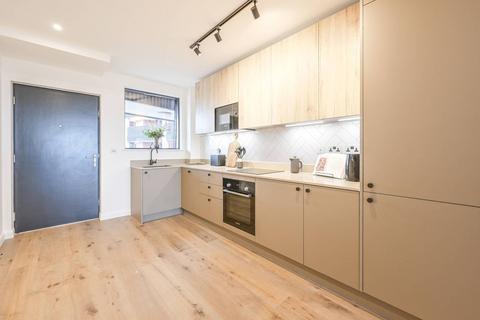 2 bedroom flat for sale, The Exchange, London E3