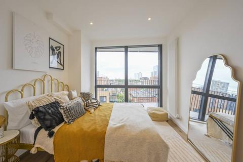 2 bedroom flat for sale, The Exchange, London E3