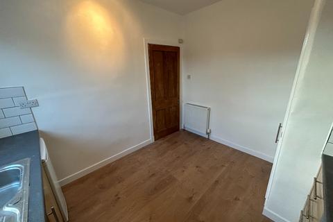 1 bedroom flat to rent, Whitson Road, Stenhouse, Edinburgh, EH11