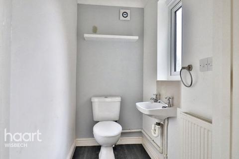 32 Beechings Close, Wisbech St Mary, Wisbech, PE13 4SS
