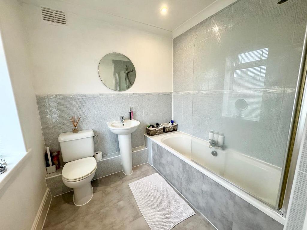 Ensuite Bathroom