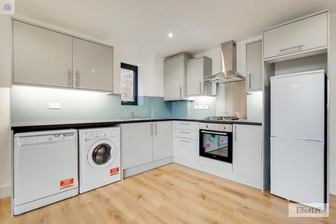 2 bedroom apartment to rent, Sudbury Court Road, Harrow HA1