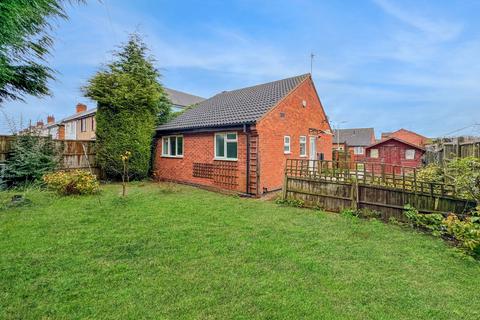 2 bedroom detached bungalow for sale, Fairway Road South, Loughborough LE12