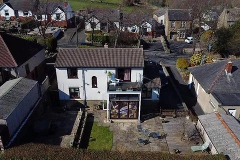 3 bedroom detached house for sale, Kaye Lane, Almondbury, Huddersfield, HD5 8XP