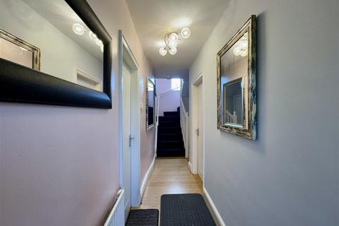 undefined, Kaye Lane, Almondbury, Huddersfield, HD5 8XP