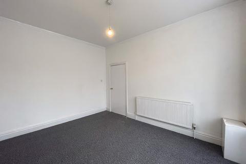 4 bedroom terraced house to rent, Stockland Green, Birmingham B23