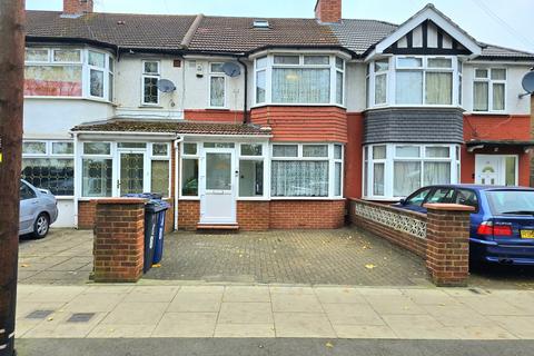 3 bedroom terraced house for sale, Park Avenue,  Southall, UB1