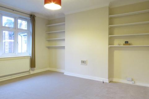 2 bedroom apartment to rent, Highland Road, Crystal Palace, SE19