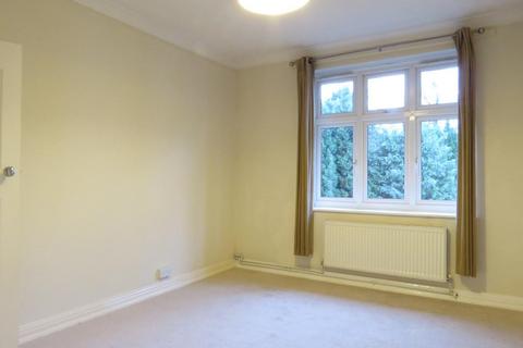 2 bedroom apartment to rent, Highland Road, Crystal Palace, SE19