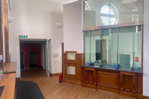 Leisure facility to rent, High Street, Christchurch