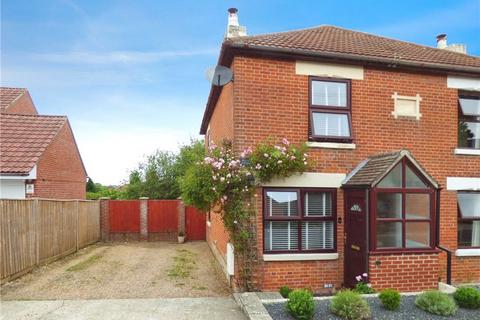 2 bedroom semi-detached house for sale, Glen Road, Sarisbury Green, Southampton