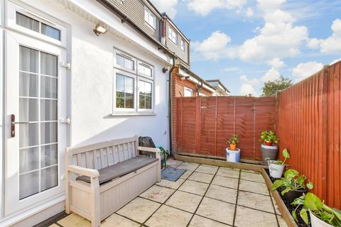 4 bedroom terraced house for sale, Luton Road, Walthamstow