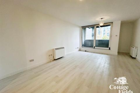 1 bedroom flat to rent, Sheerness Mews, London