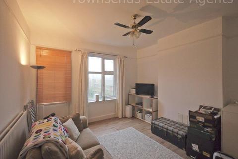 1 bedroom maisonette to rent, 58  Hallowell Road, Northwood HA6