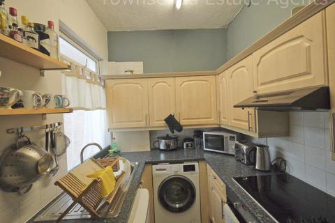 1 bedroom maisonette to rent, 58  Hallowell Road, Northwood HA6