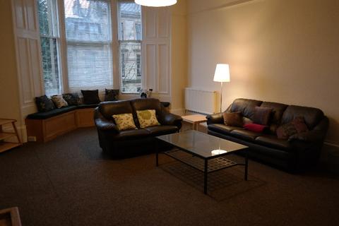 5 bedroom flat to rent, Hillhead Street, Glasgow G12