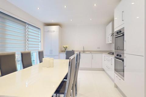 3 bedroom house for sale, French Close, Langdon Hills, Basildon, Essex, SS16