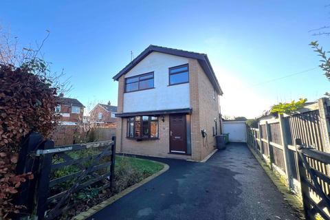 3 bedroom detached house for sale, Larbreck Avenue, Elswick PR4