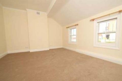 2 bedroom maisonette to rent, Coulgate Street, London SE4