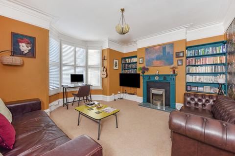 4 bedroom terraced house for sale, Sandringham Road, Petersfield, Hampshire