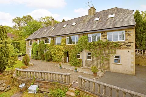 5 bedroom detached house for sale, Far Meadow, Ben Rhydding Drive, Ilkley