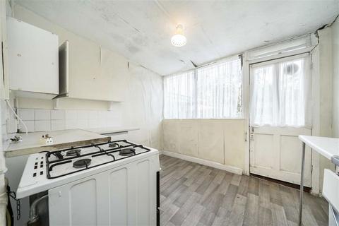 3 bedroom terraced house for sale, Gellatly Road, London SE14