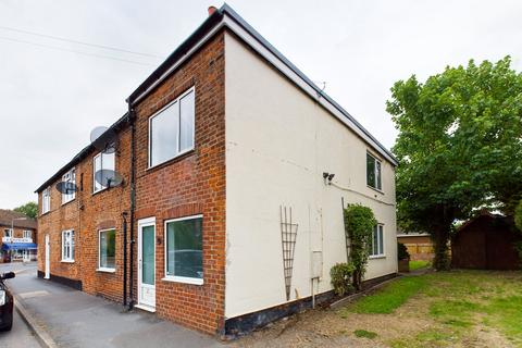 3 bedroom end of terrace house to rent, Silver Street, Coningsby, Lincolnshire