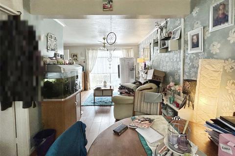 38 Fir Tree Drive, Treharris, CF46 5AY