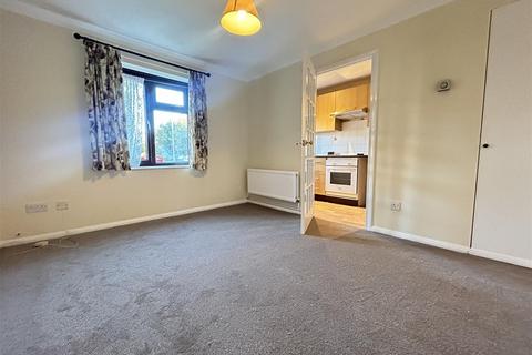 1 bedroom flat to rent, Newtown Potton Bedfordshire