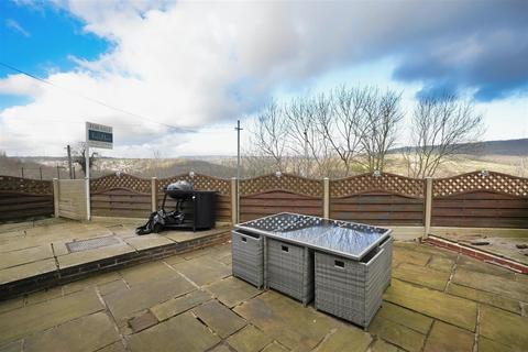 3 bedroom house for sale, Park Avenue, Elland