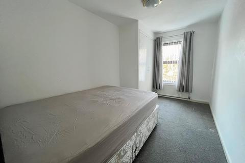 1 bedroom flat to rent, Oriole House, Forest Hall, NE12