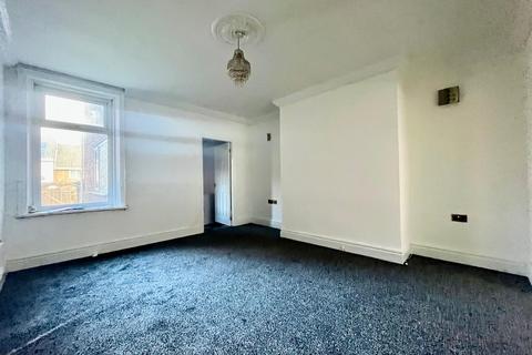 3 bedroom flat to rent, Frederick Street, Sunderland, SR7