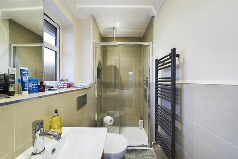 3 The Warren, Three Mile Cross, Reading, RG7 1NZ