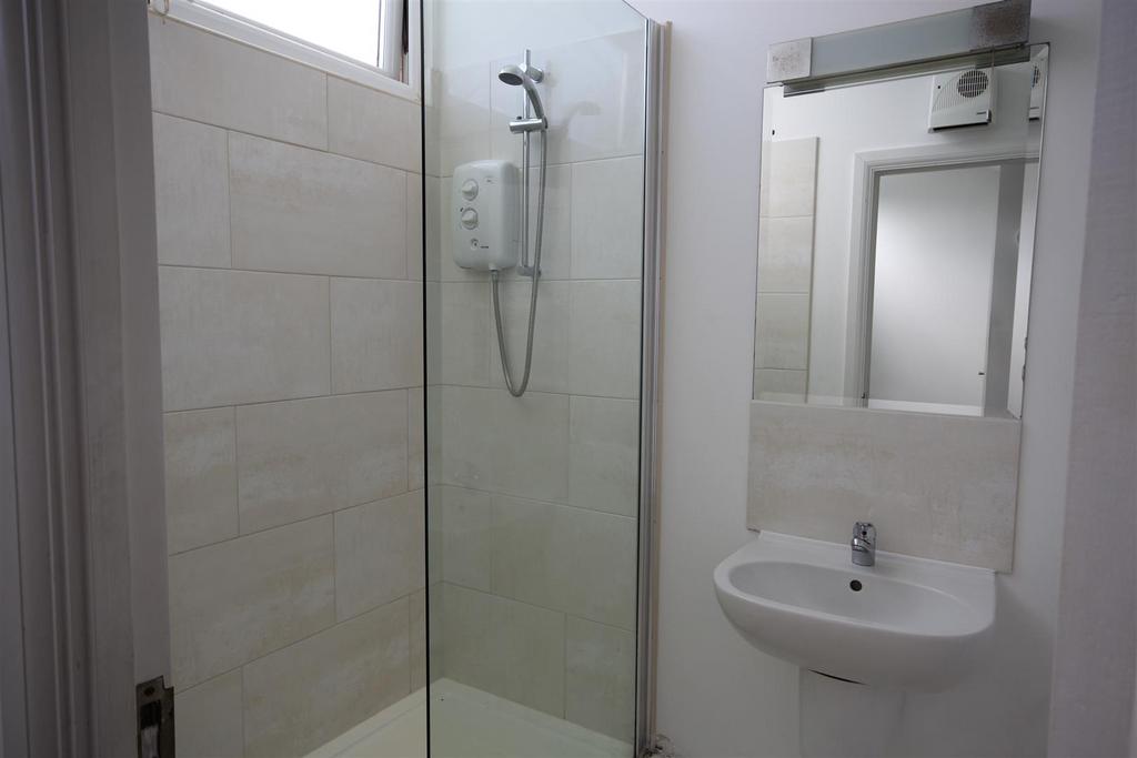 Shower Room.JPG