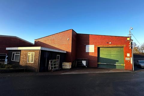 Industrial unit to rent, Unit 7, Broadwyn Trading Estate, Cradley Heath, B64 6PS